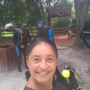 Meet your Posher, Dena